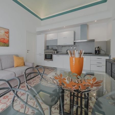 Villa Di Giorgi Apartments Center Чефалу Екстер'єр фото